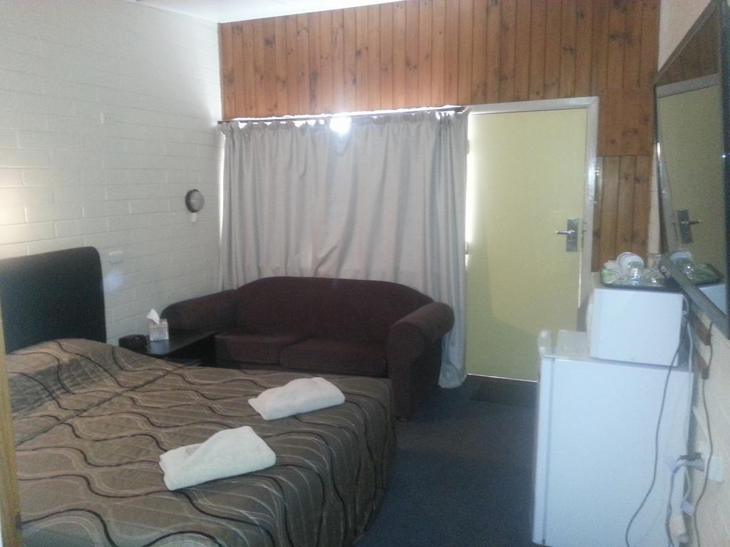 Nhill Oasis Motel מראה חיצוני תמונה