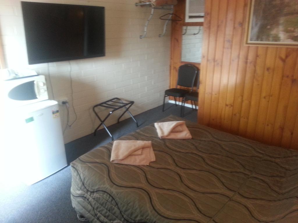 Nhill Oasis Motel מראה חיצוני תמונה