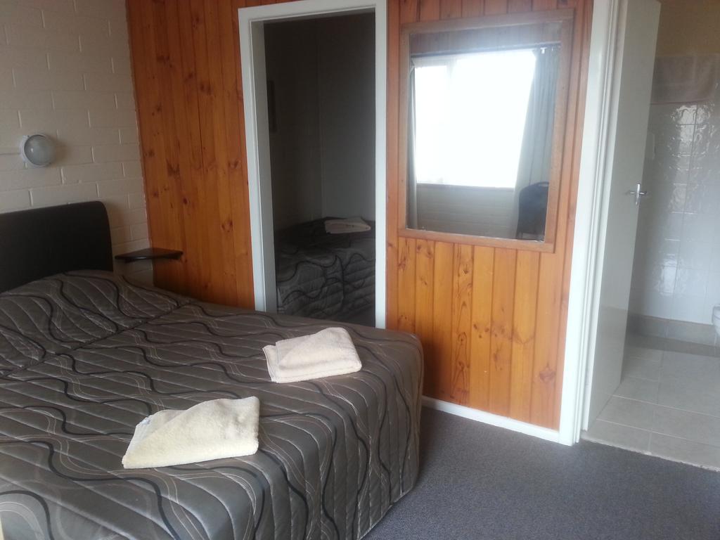 Nhill Oasis Motel מראה חיצוני תמונה