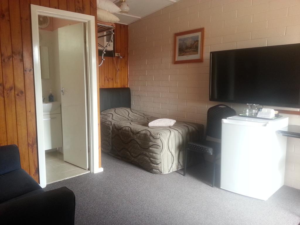 Nhill Oasis Motel מראה חיצוני תמונה