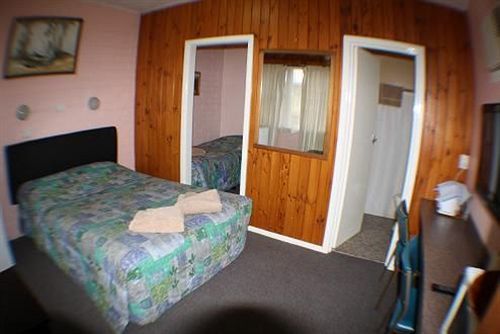 Nhill Oasis Motel מראה חיצוני תמונה