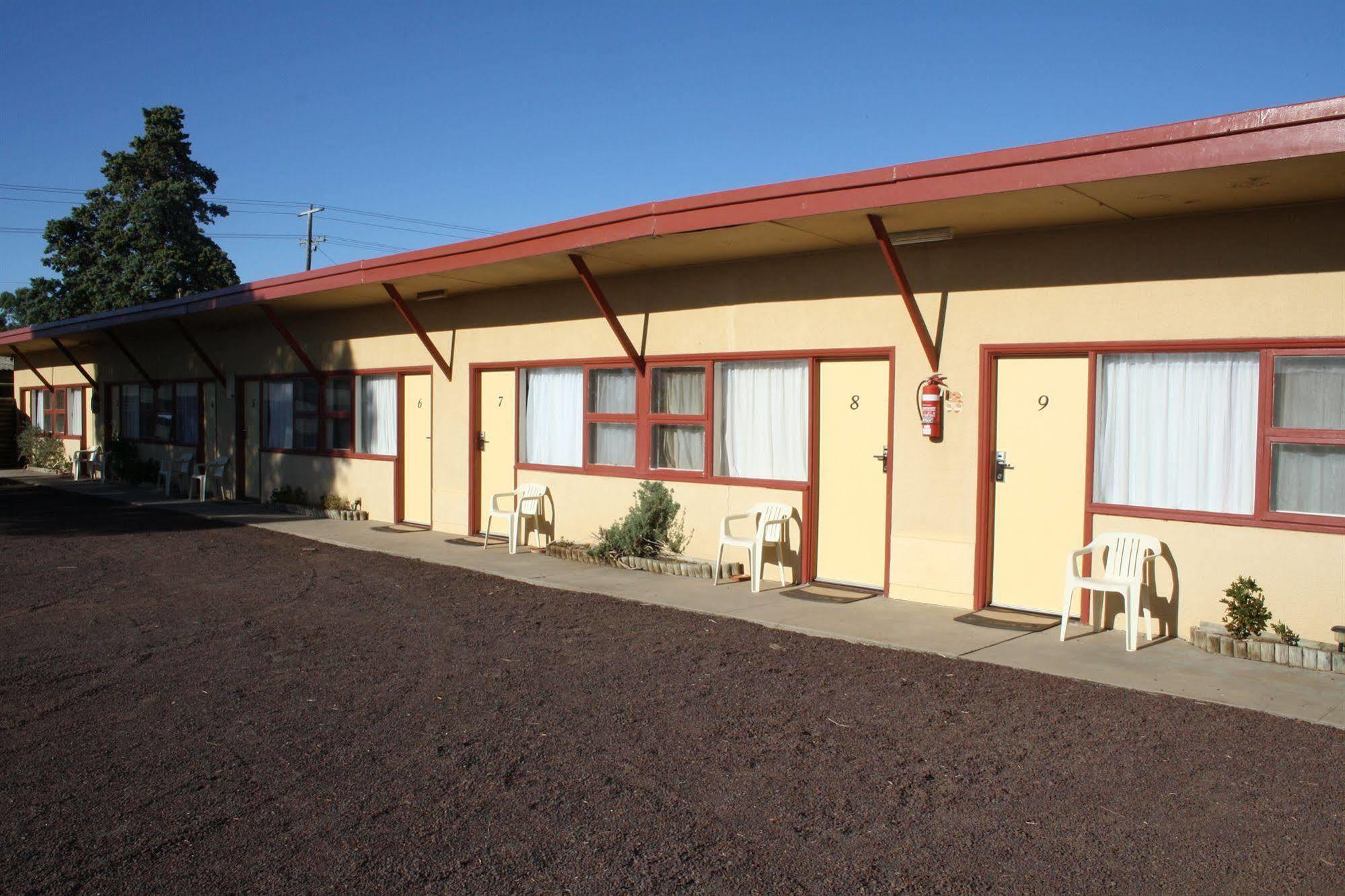 Nhill Oasis Motel מראה חיצוני תמונה