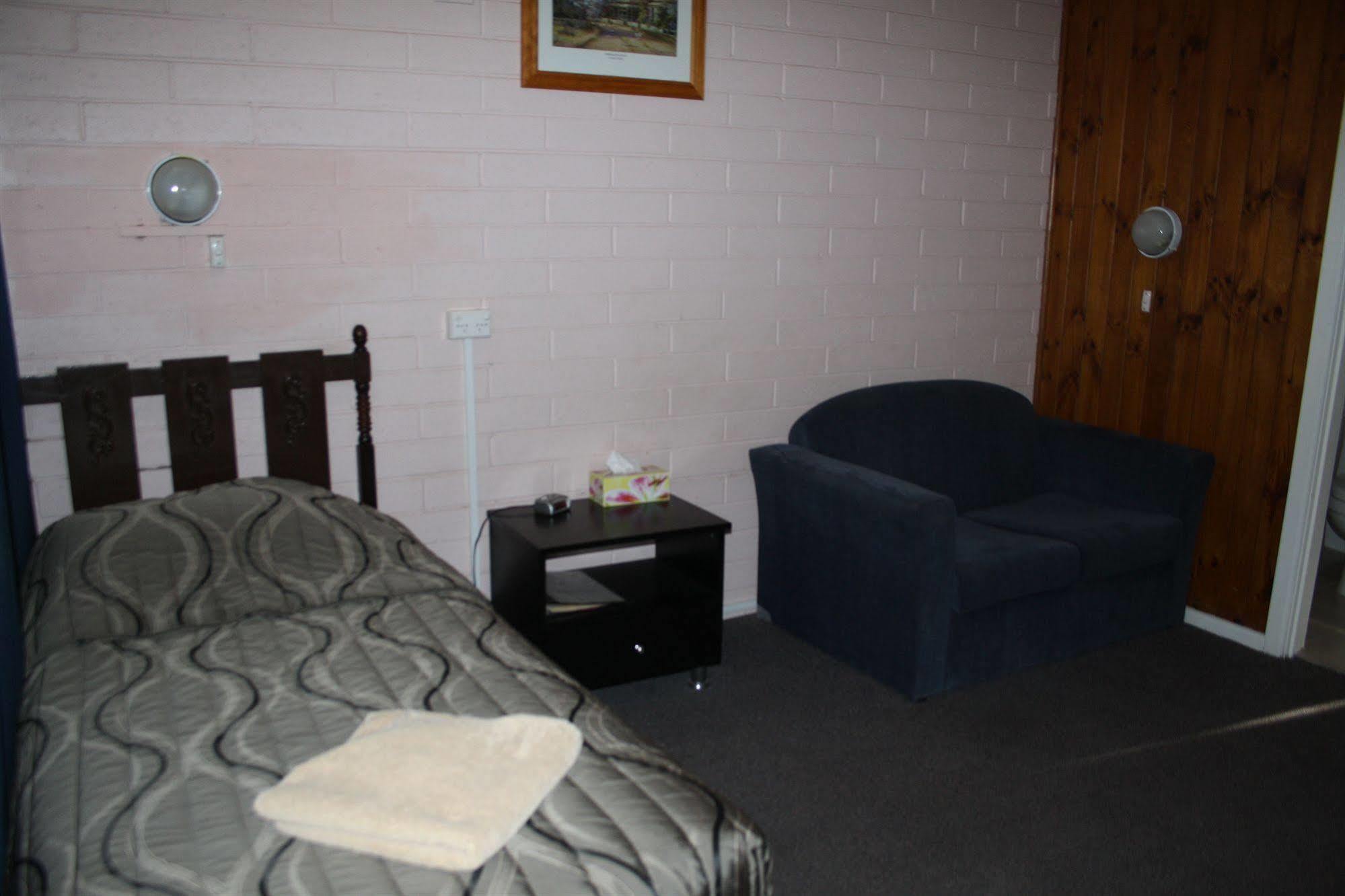 Nhill Oasis Motel מראה חיצוני תמונה