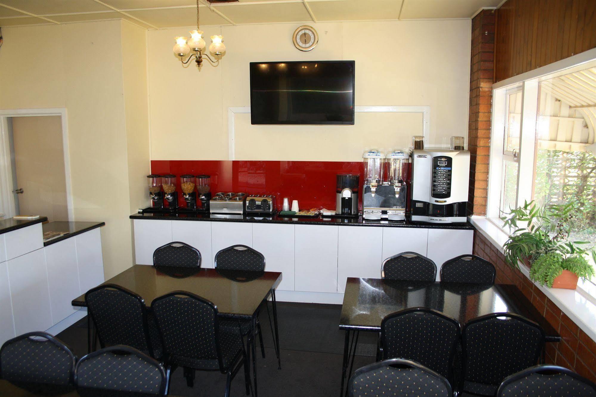 Nhill Oasis Motel מראה חיצוני תמונה